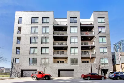 650 N Morgan St #504, Chicago, IL 60642