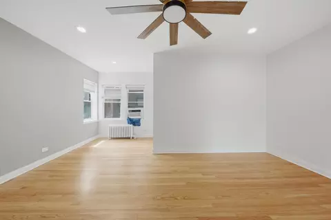 Living - 52 Forest Ave #2N, Riverside, IL 60546 photo 2 of 9