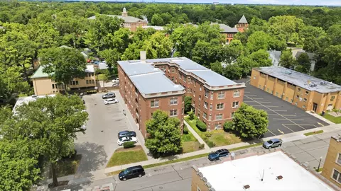 View/Area - 52 Forest Ave #2N, Riverside, IL 60546 photo 3 of 4