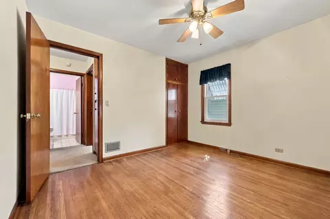 Bedroom - 677 Clark St, Elgin, IL 60123 photo 3 of 6