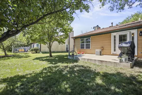 Exterior - 1744 Ranchview Dr, Naperville, IL 60565 photo 5 of 8