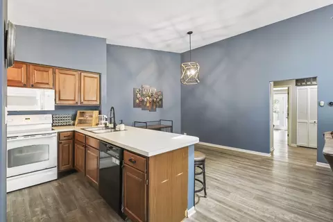 Kitchen - 1744 Ranchview Dr, Naperville, IL 60565 photo 1 of 4