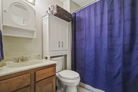 Bath - 1744 Ranchview Dr, Naperville, IL 60565 photo 1 of 2
