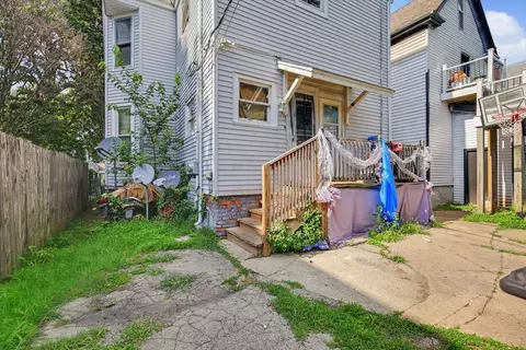 813 E Jefferson St, Bloomington, IL 61701 photo 15
