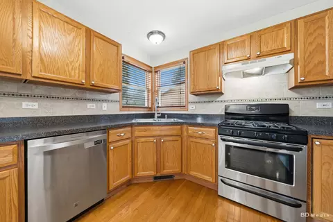 Kitchen - 1636 Mallards Cv, Beecher, IL 60401 photo 2 of 2