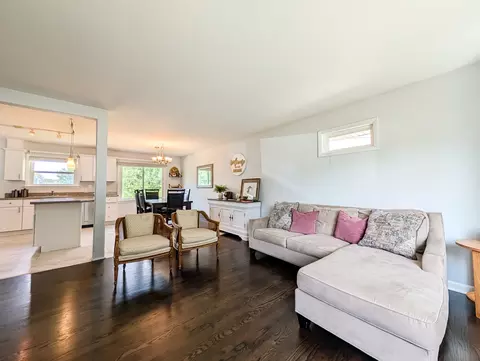 Living - 1005 E Irving Park Rd, Itasca, IL 60143 photo 2 of 7