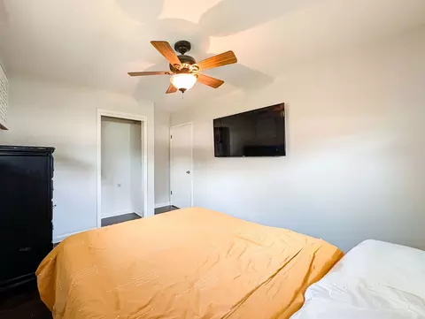 Bedroom - 1005 E Irving Park Rd, Itasca, IL 60143 photo 2 of 4