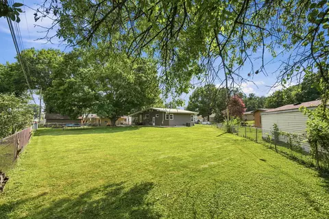 Exterior - 3818 15th St, Moline, IL 61265 photo 3 of 5
