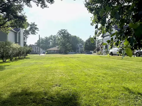 615 S 3rd St, West Dundee, IL 60118 photo 2