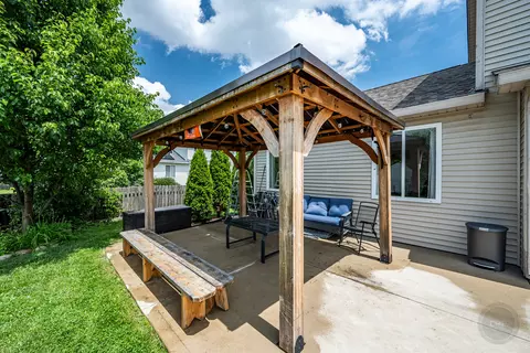 Exterior - 2709 Crested Butte Trl, Plainfield, IL 60586 photo 5 of 7