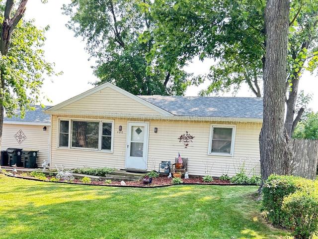 400 Birchwood Dr, Antioch, IL 60002