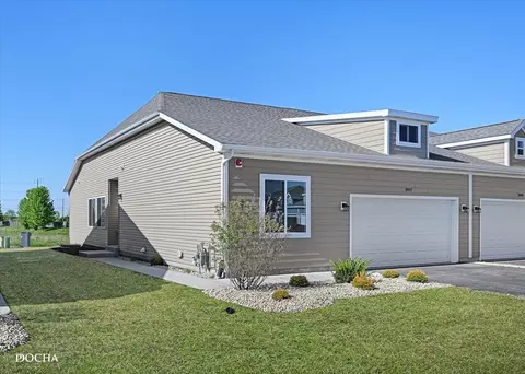 3997 Shoeger Dr, Yorkville, IL 60560