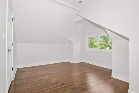 Bedroom - 5529 W Cornelia Ave, Chicago, IL 60641 photo 8 of 12