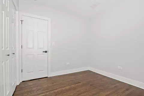 Bedroom - 5529 W Cornelia Ave, Chicago, IL 60641 photo 7 of 12