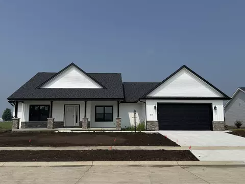 517 Patterson Dr, Fisher, IL 61843