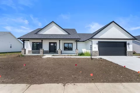 517 Patterson Dr, Fisher, IL 61843