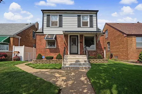 11022 S State Line Rd, Chicago, IL 60617