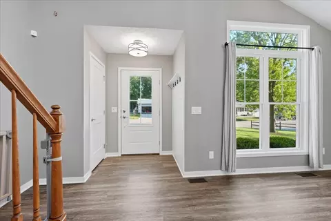 Entry Way - 2623 Persimmon Pl, Bloomington, IL 61701 photo 1 of 3