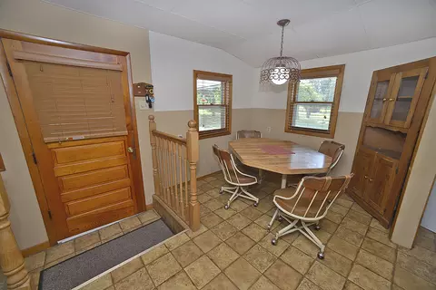 Dining - 1104 N 29th Rd, Utica, IL 61373 photo 1 of 2