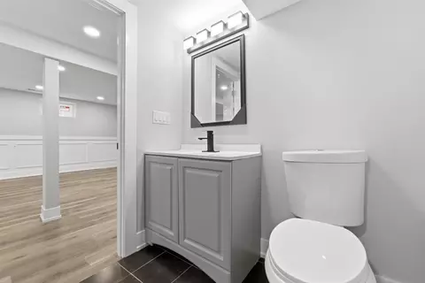 Bath - 657 E 100th Pl, Chicago, IL 60628 photo 4 of 4