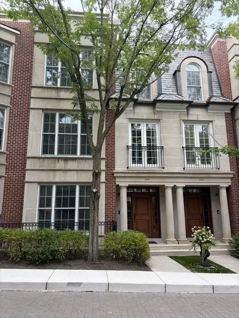 1038 N Western Ave, Lake Forest, IL 60045