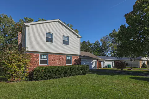 650 Wyngate Ln, Buffalo Grove, IL 60089