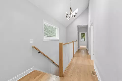 Entry Way - 2012 Maple Ave, Evanston, IL 60201 photo 6 of 9