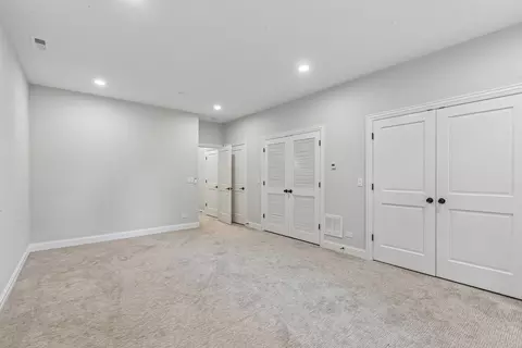 Bedroom - 2012 Maple Ave, Evanston, IL 60201 photo 6 of 6