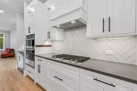 Kitchen - 2012 Maple Ave, Evanston, IL 60201 photo 6 of 6