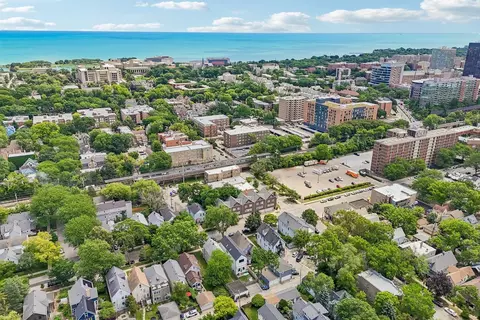 View/Area - 2012 Maple Ave, Evanston, IL 60201 photo 6 of 10