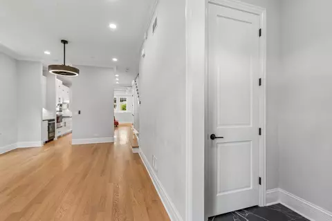 Entry Way - 2012 Maple Ave, Evanston, IL 60201 photo 3 of 9