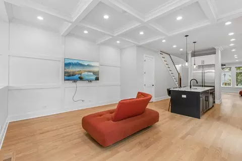 Living - 2012 Maple Ave, Evanston, IL 60201 photo 2 of 2