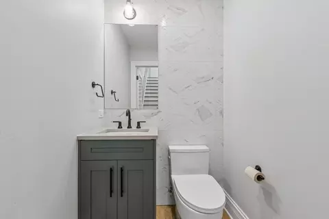 Bath - 2012 Maple Ave, Evanston, IL 60201 photo 1 of 8