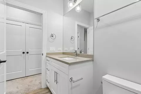 Bath - 2012 Maple Ave, Evanston, IL 60201 photo 8 of 8