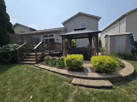 Exterior - 2210 Henning Pl, Plainfield, IL 60586 photo 7 of 16
