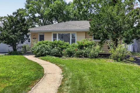 248 N Princeton Ave, Villa Park, IL 60181