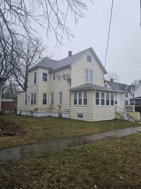 Undisclosed, Waukegan, IL 60085