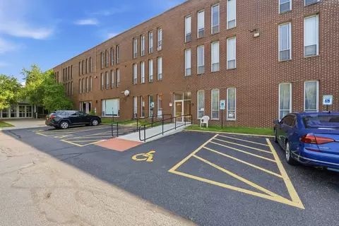 14915 E 127th St #103, Lemont, IL 60439