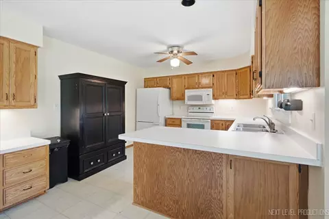 Kitchen - 708 E Coady Dr, Minooka, IL 60447 photo 2 of 4