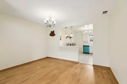 Other - 702 Cobblestone Cir #D, Glenview, IL 60025 photo 2 of 5