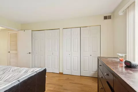 Other - 702 Cobblestone Cir #D, Glenview, IL 60025 photo 3 of 5