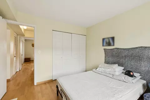 Bedroom - 702 Cobblestone Cir #D, Glenview, IL 60025 photo 2 of 3