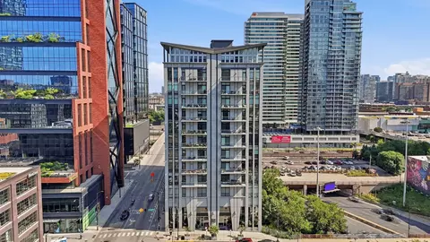 740 W Fulton St #1112, Chicago, IL 60661