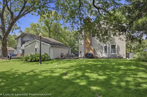 Exterior - 1408 Killdeer Dr, Naperville, IL 60565 photo 5 of 5