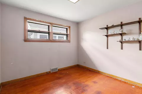 Bedroom - Undisclosed, Chicago, IL 60646 photo 2 of 3
