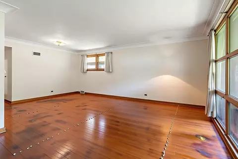Living - Undisclosed, Chicago, IL 60646 photo 2 of 2