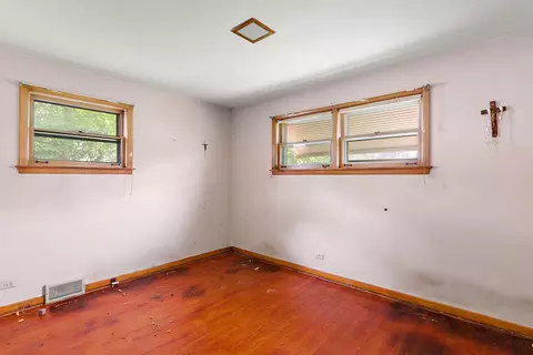 Bedroom - Undisclosed, Chicago, IL 60646 photo 3 of 3