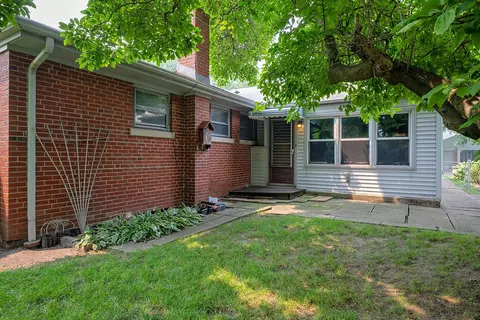 Exterior - Undisclosed, Chicago, IL 60646 photo 2 of 5