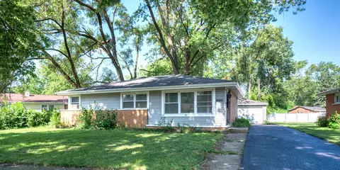 Exterior - 16100 Circle Dr, Markham, IL 60428 photo 2 of 2