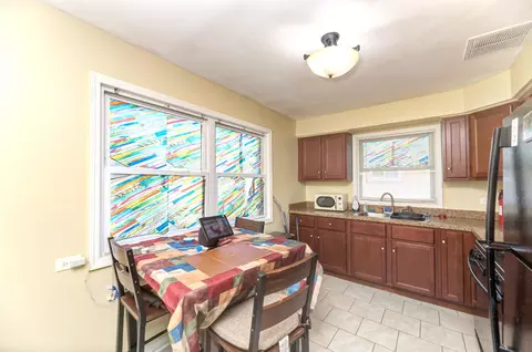 Kitchen - 16100 Circle Dr, Markham, IL 60428 photo 1 of 2